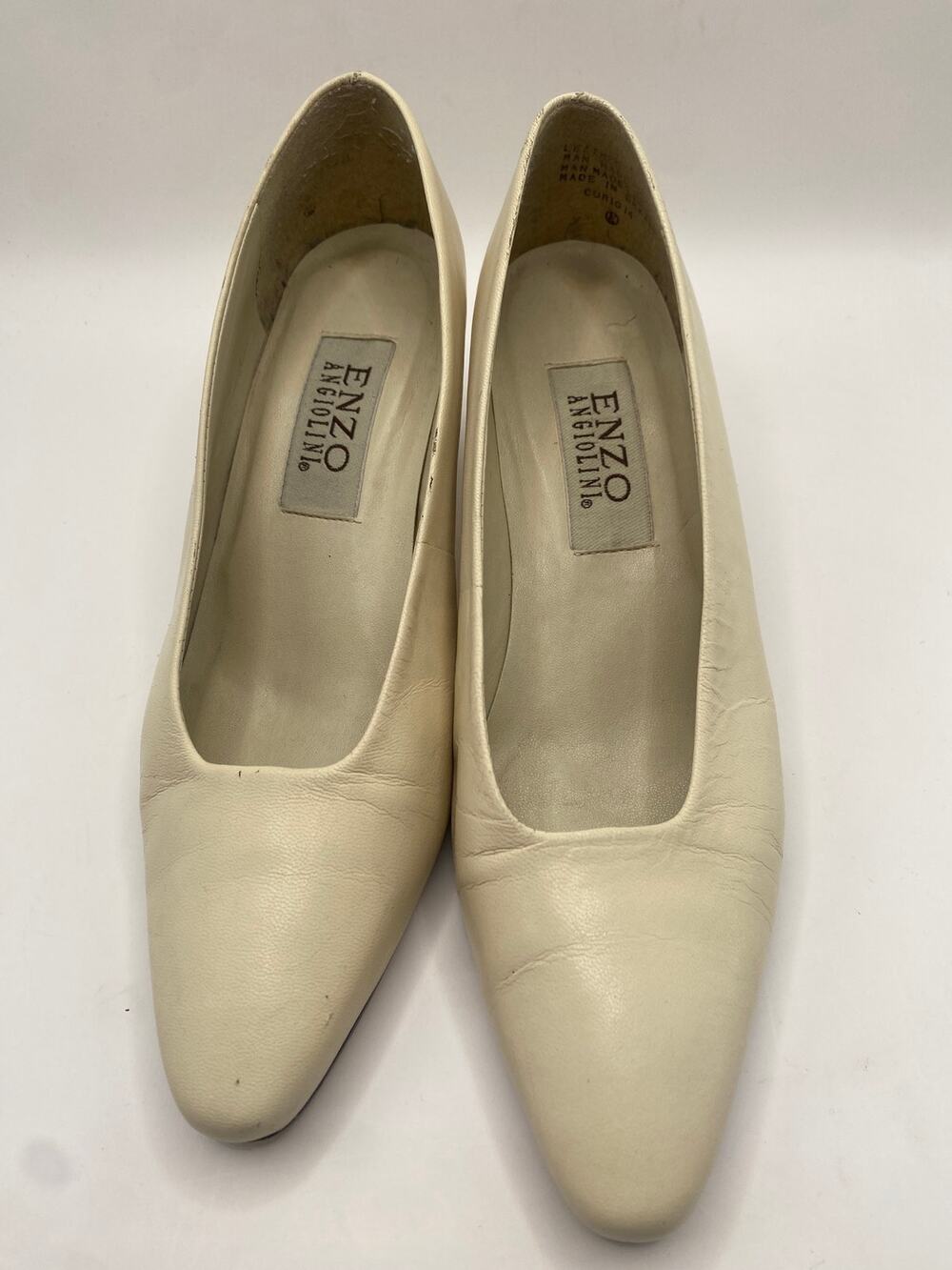 Vintage Enzo Angiolini Leather Pumps Ivory Cream Pointed Toe Low Heel 7.5M